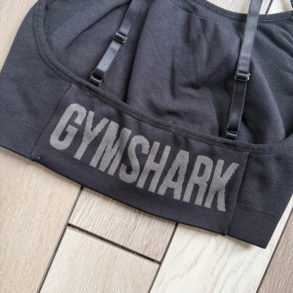 Gymshark black seamless sports bra
